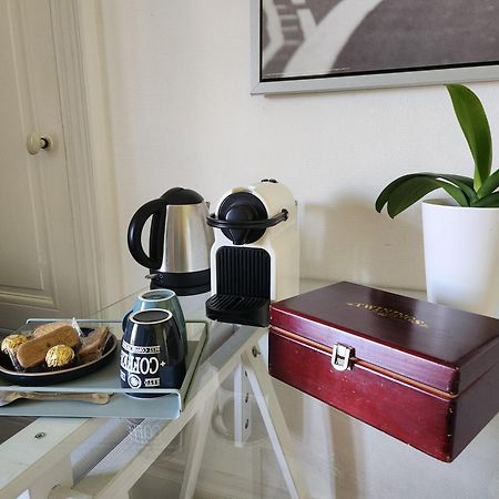 La Fee Des Eaux Bed & Breakfast Vernaison ภายนอก รูปภาพ