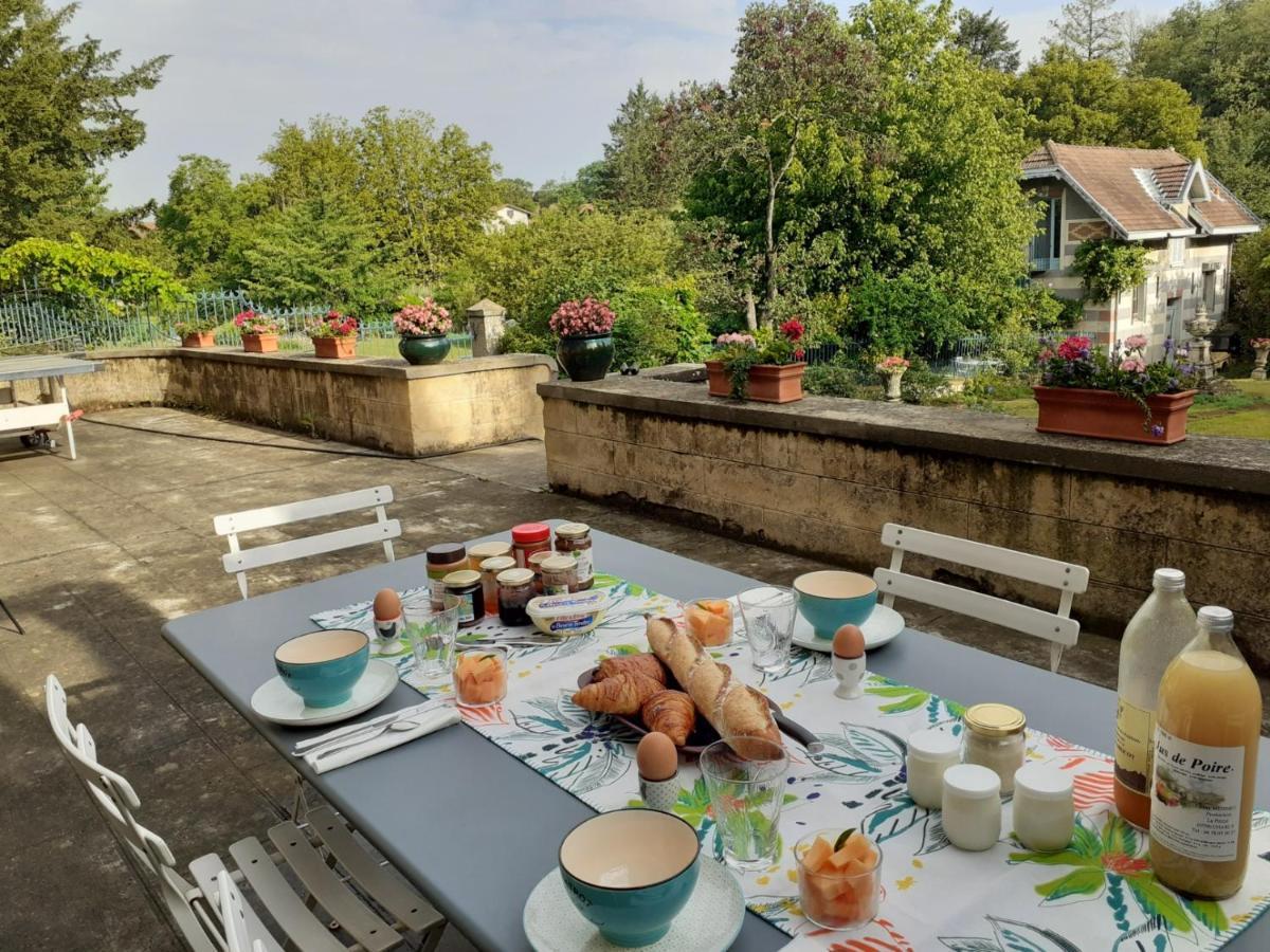 La Fee Des Eaux Bed & Breakfast Vernaison ภายนอก รูปภาพ